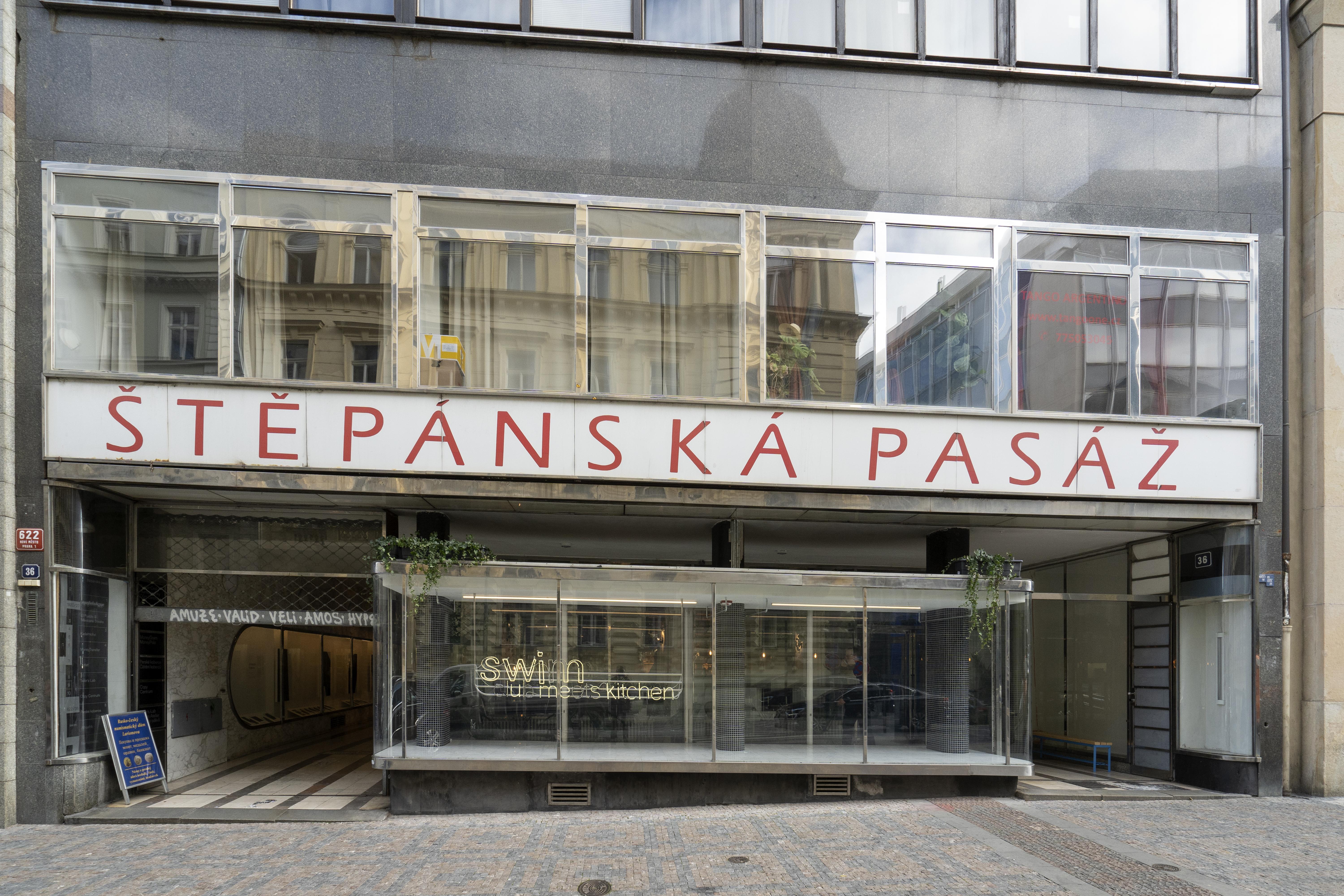 New Town - Apple Apartments Prag Exterior foto