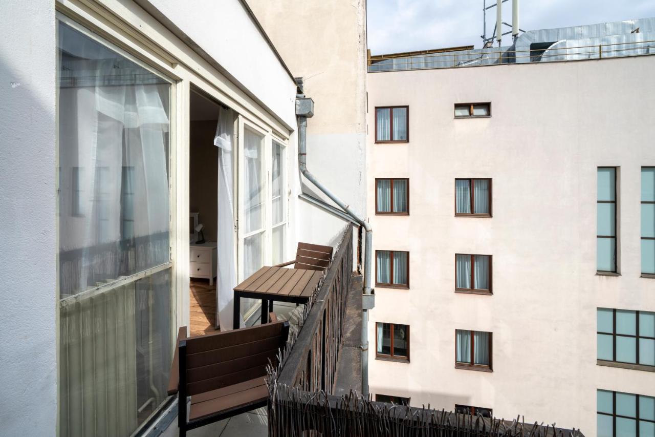 New Town - Apple Apartments Prag Exterior foto